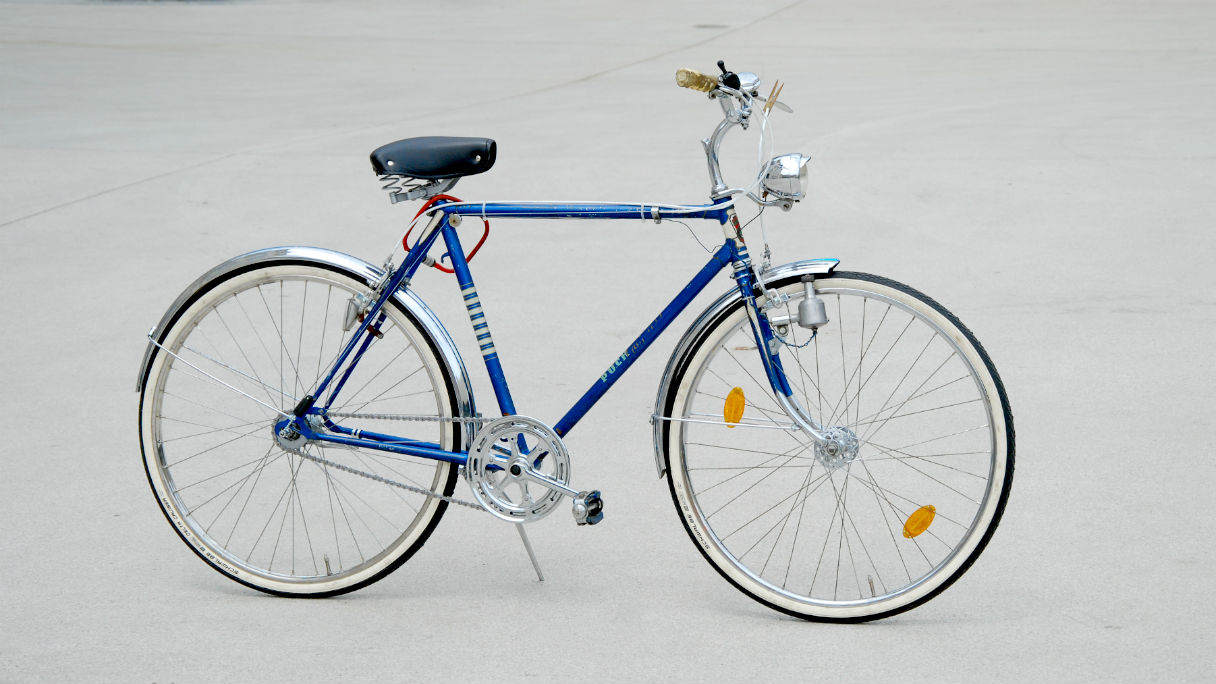 Muchar Upcycles Puch California 01
